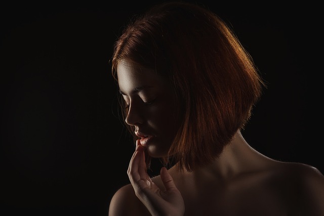 Is It Your Thyroid or Menopause? Comparing Weight Patterns